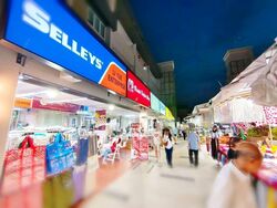 Ang Mo Kio Avenue 8 (D20), Shop House #561800761